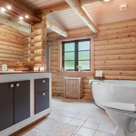 2 Bedroom Beautiful In