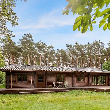 2 Bedroom Beautiful In Saeby (Nordjylland)