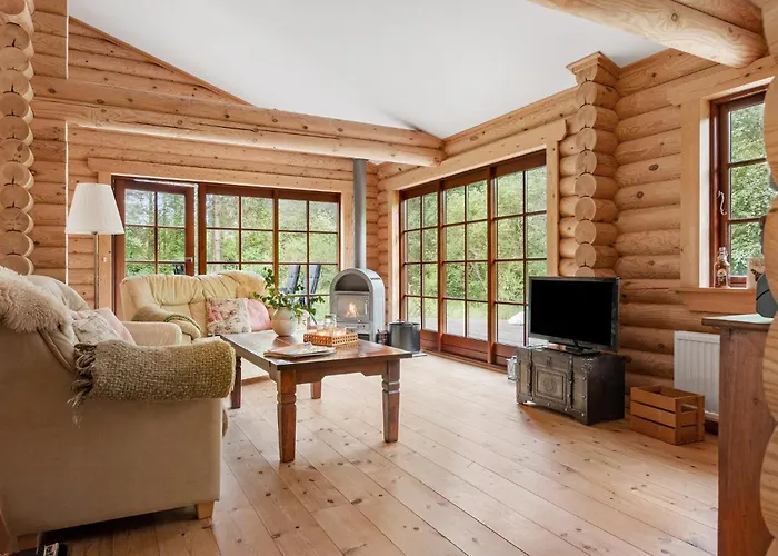 2 Bedroom Beautiful In Sæby